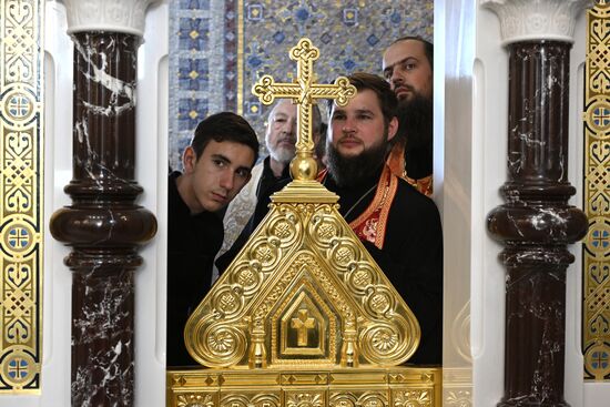 Празднование Дня крещения святого князя Владимира с его дружиной в Херсонесе