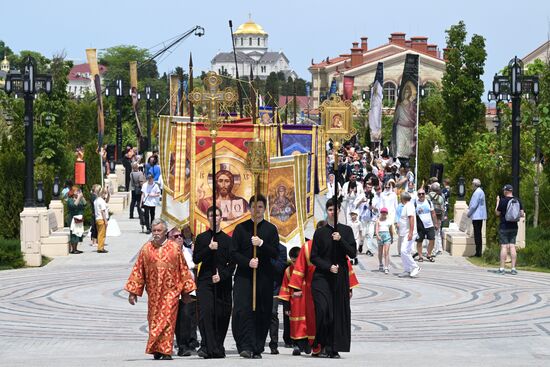 Празднование Дня крещения святого князя Владимира с его дружиной в Херсонесе