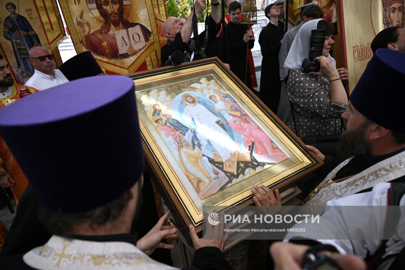 Празднование Дня крещения святого князя Владимира с его дружиной в Херсонесе