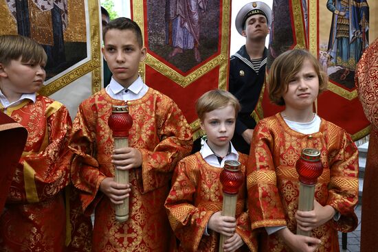 Празднование Дня крещения святого князя Владимира с его дружиной в Херсонесе