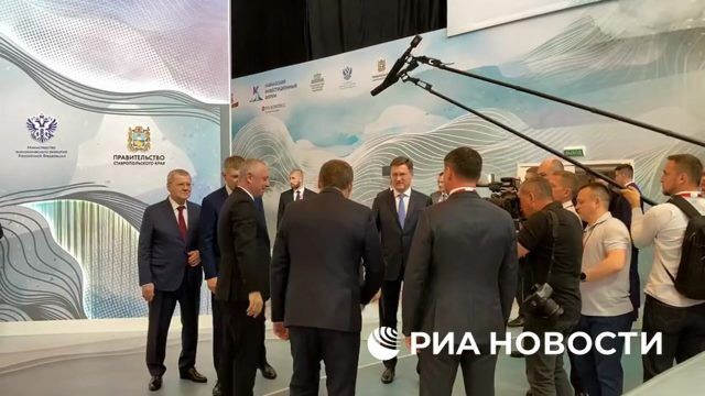 Мишустин в рамках Кавказского инвестиционного форума посетил стенд Абхазии