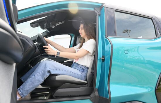 Тест-драйв электромобиля "Атом" 