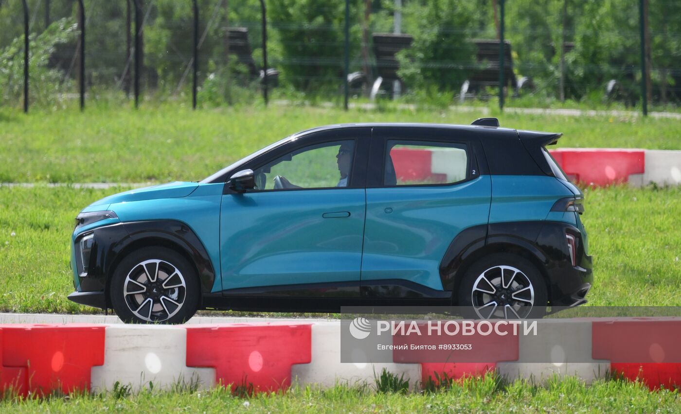 Тест-драйв электромобиля "Атом" 