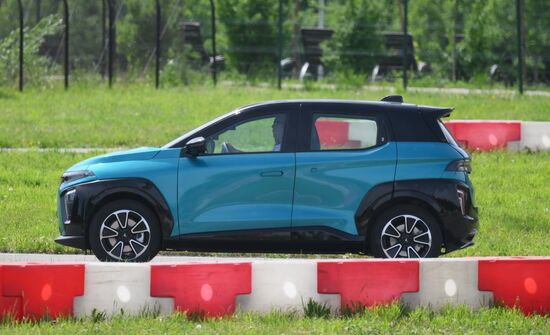 Тест-драйв электромобиля "Атом" 