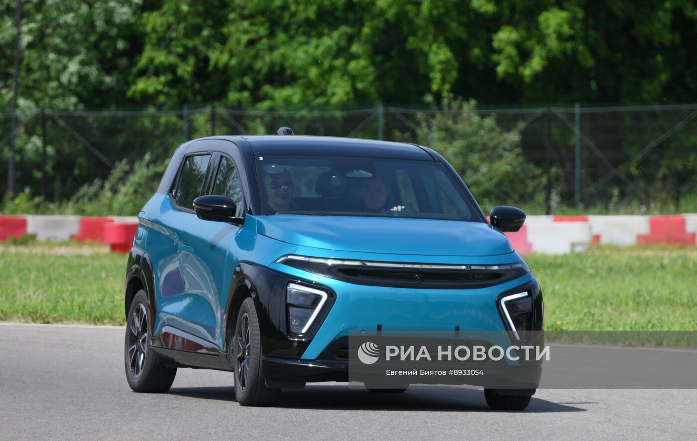 Тест-драйв электромобиля "Атом" 