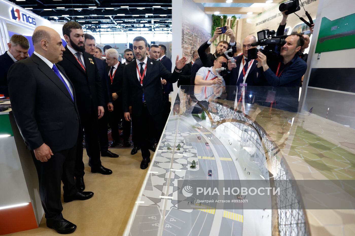 Премьер-министр РФ М. Мишустин принял участие в мероприятиях Кавказского инвестиционного форума