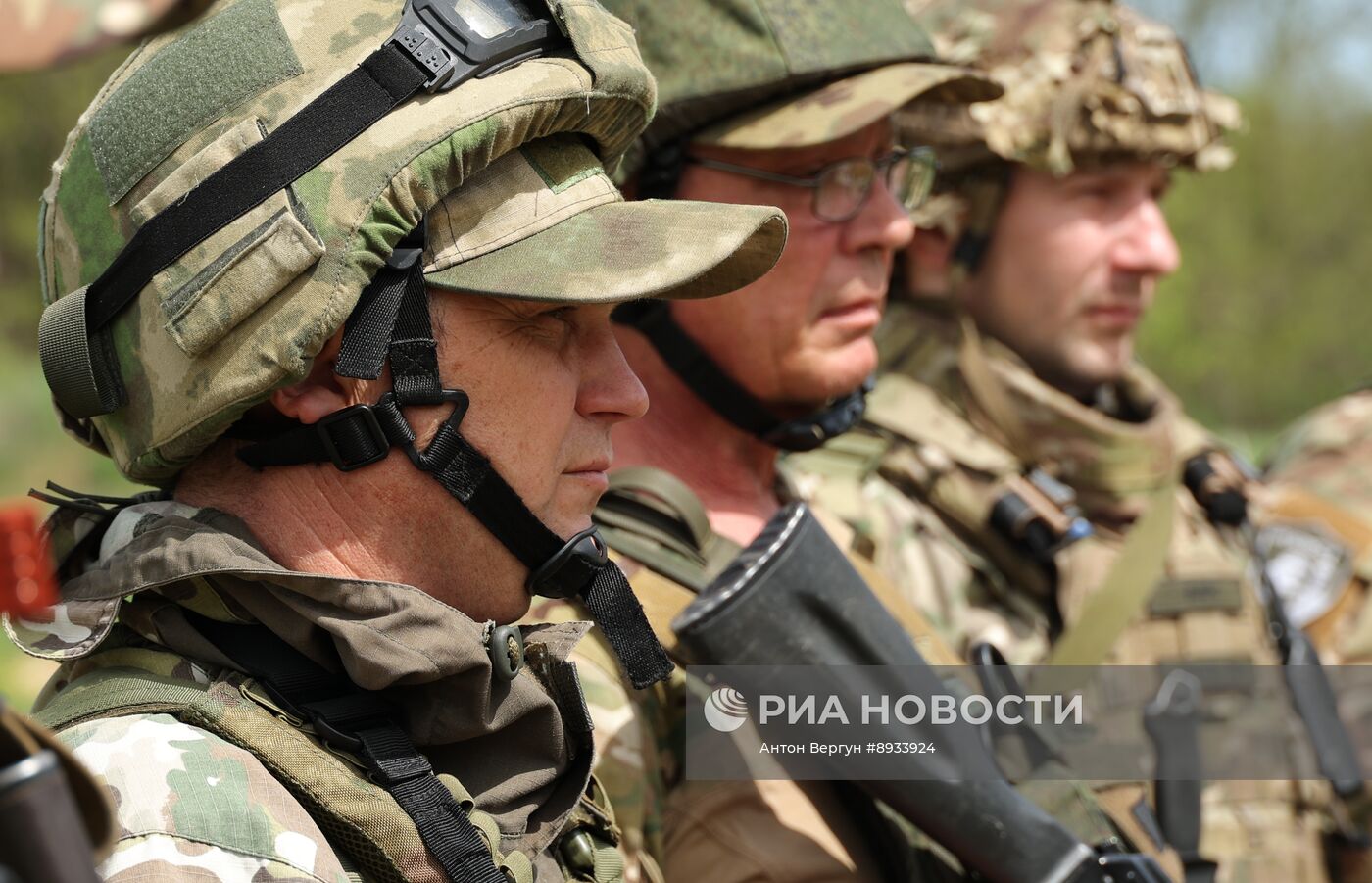 Тренировка бойцов добровольческого отряда "Барс-Белгород"