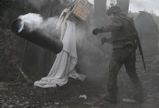 Боевая работа расчета пушки 2С5 "Гиацинт-С" группировки войск "Центр" на Красноармейском направлении СВО