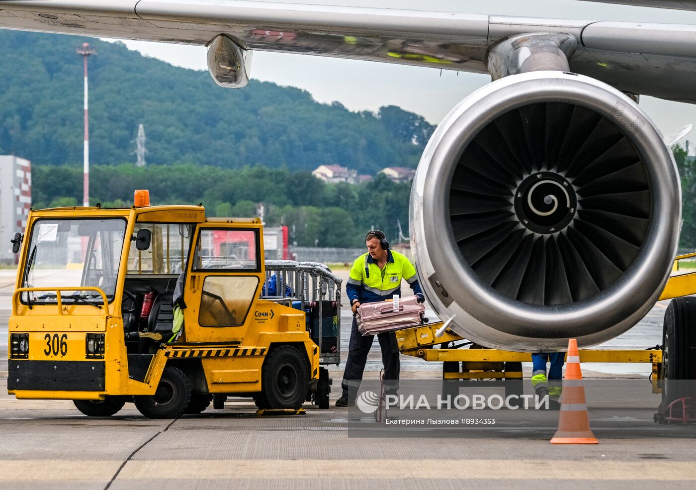 Запуск прямых авиарейсов между Сочи и Абу-Даби