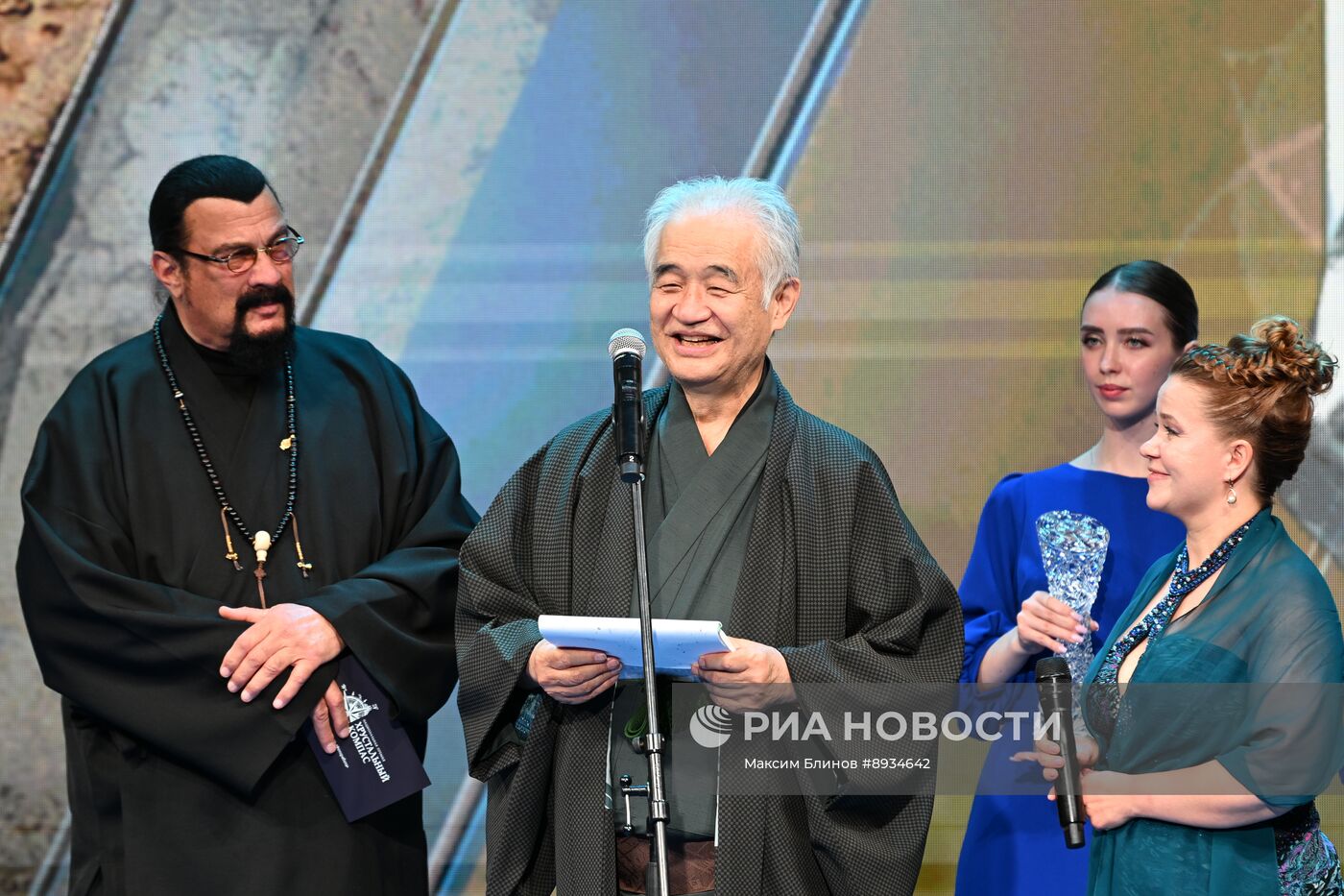 Церемония вручения премии "Хрустальный компас"