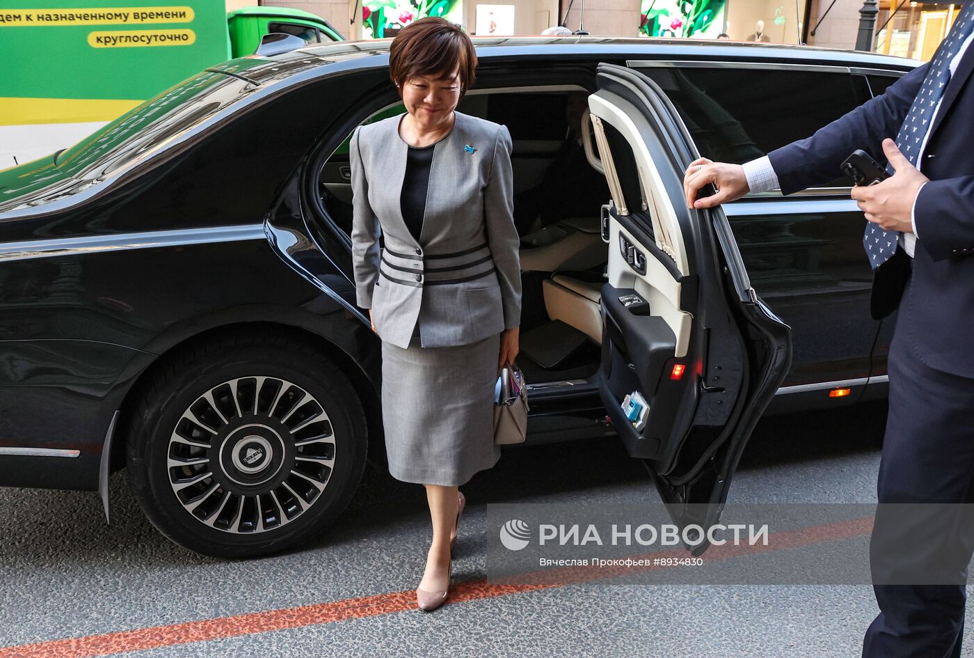 Президент Владимир Путин встретился с вдовой бывшего премьер-министра Японии Синдзо Абэ – Акиэ Абэ