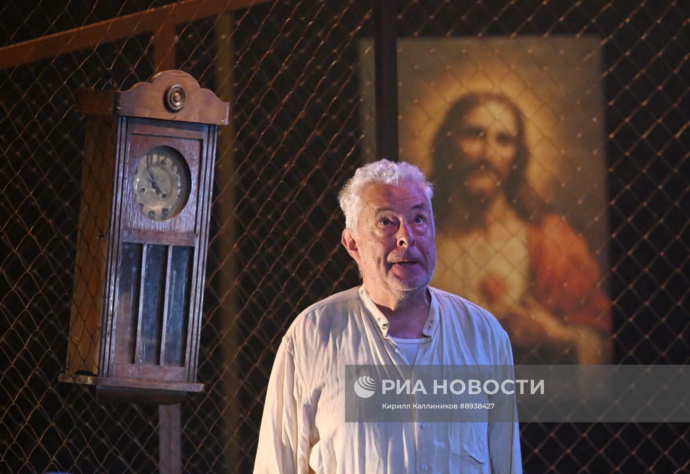 Спектакль "Полковнику никто не пишет"