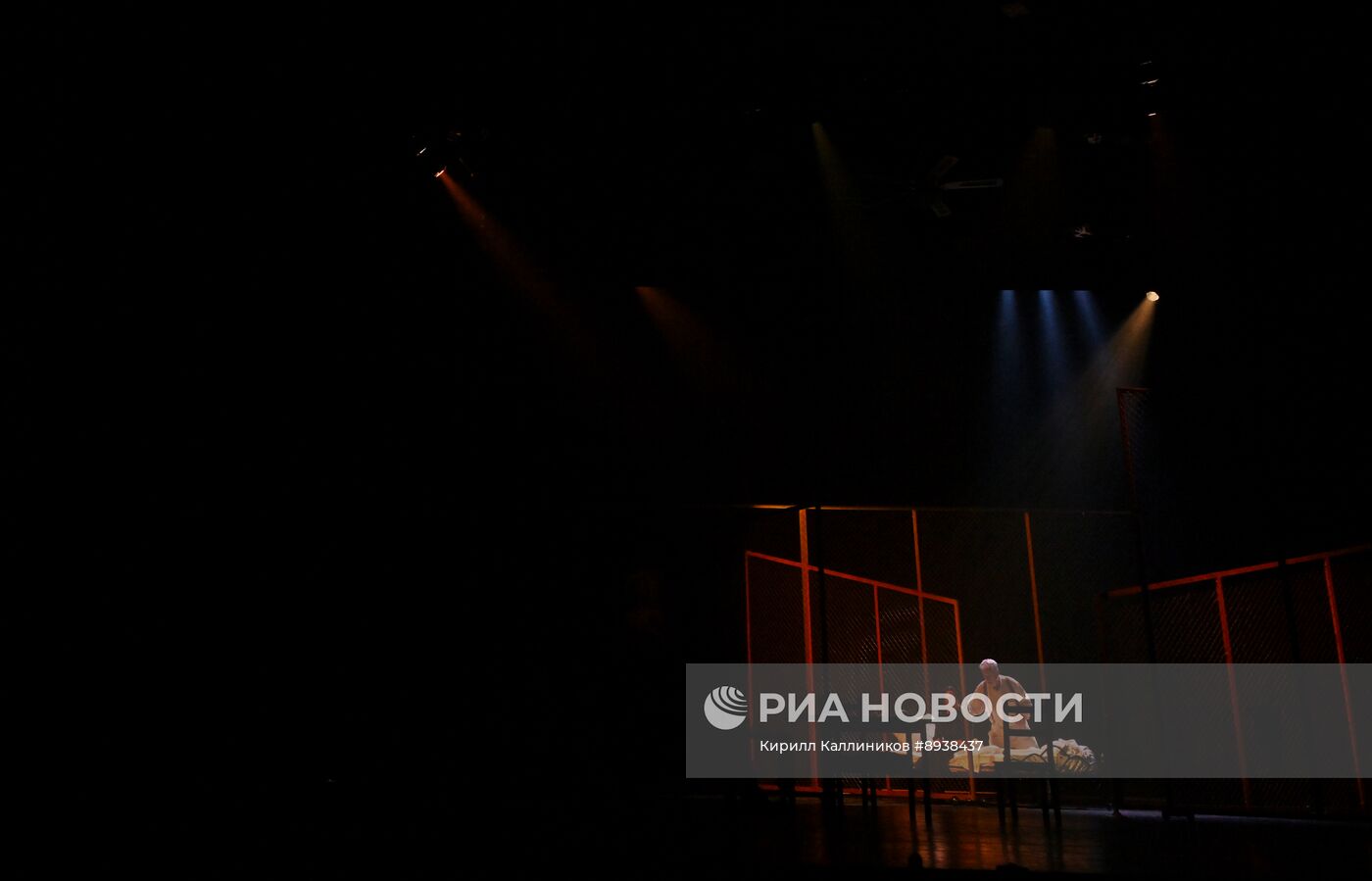 Спектакль "Полковнику никто не пишет"