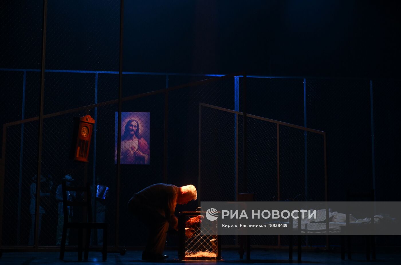 Спектакль "Полковнику никто не пишет"