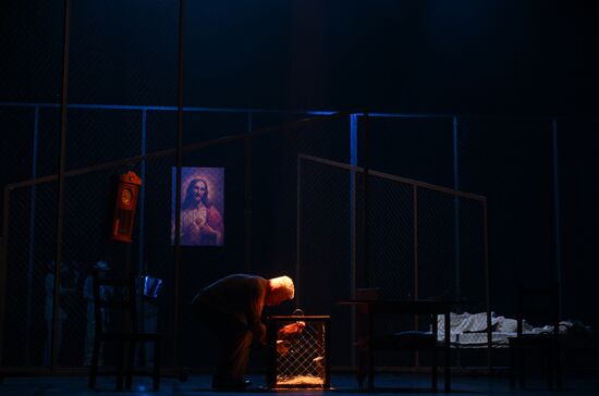 Спектакль "Полковнику никто не пишет"