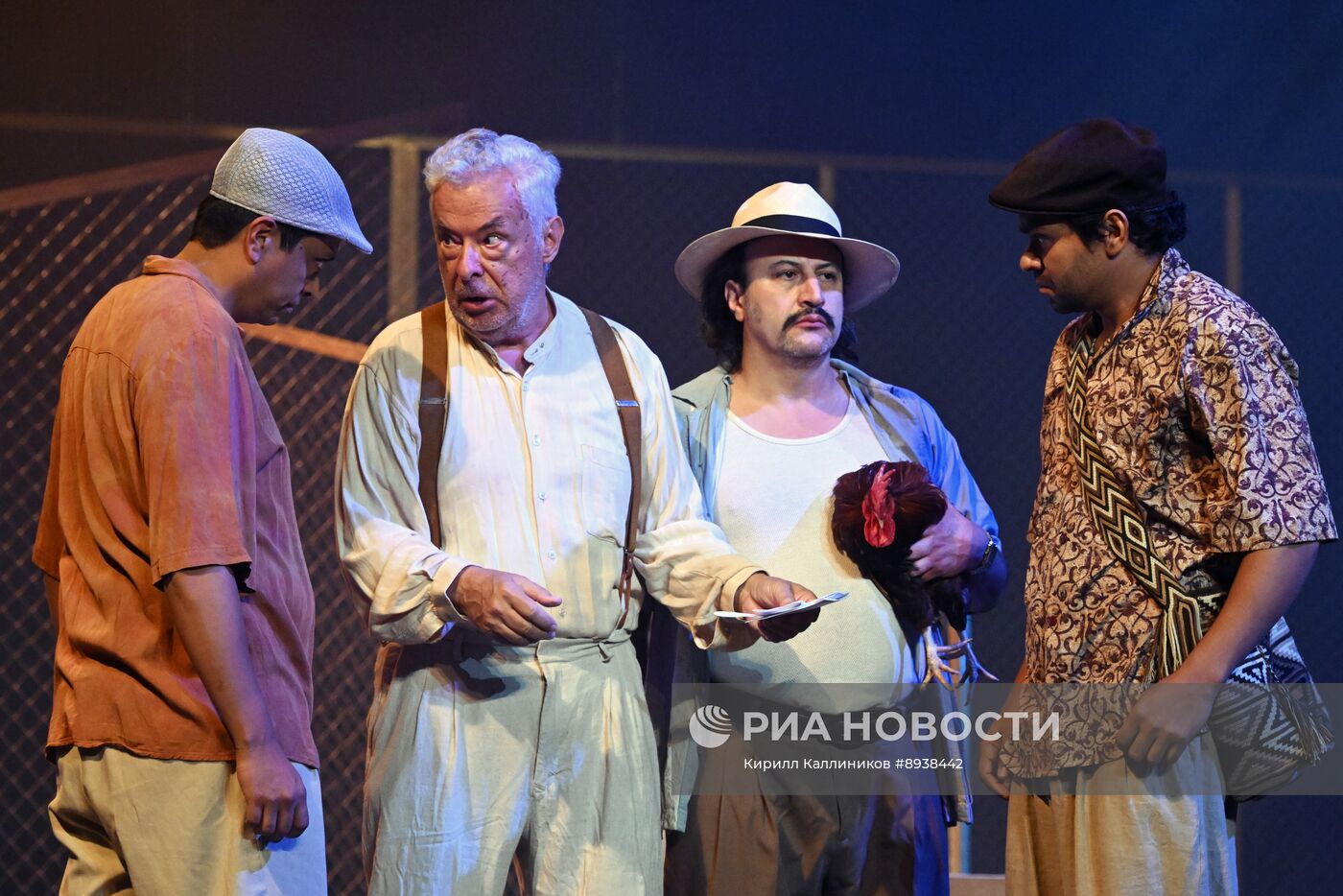 Спектакль "Полковнику никто не пишет"