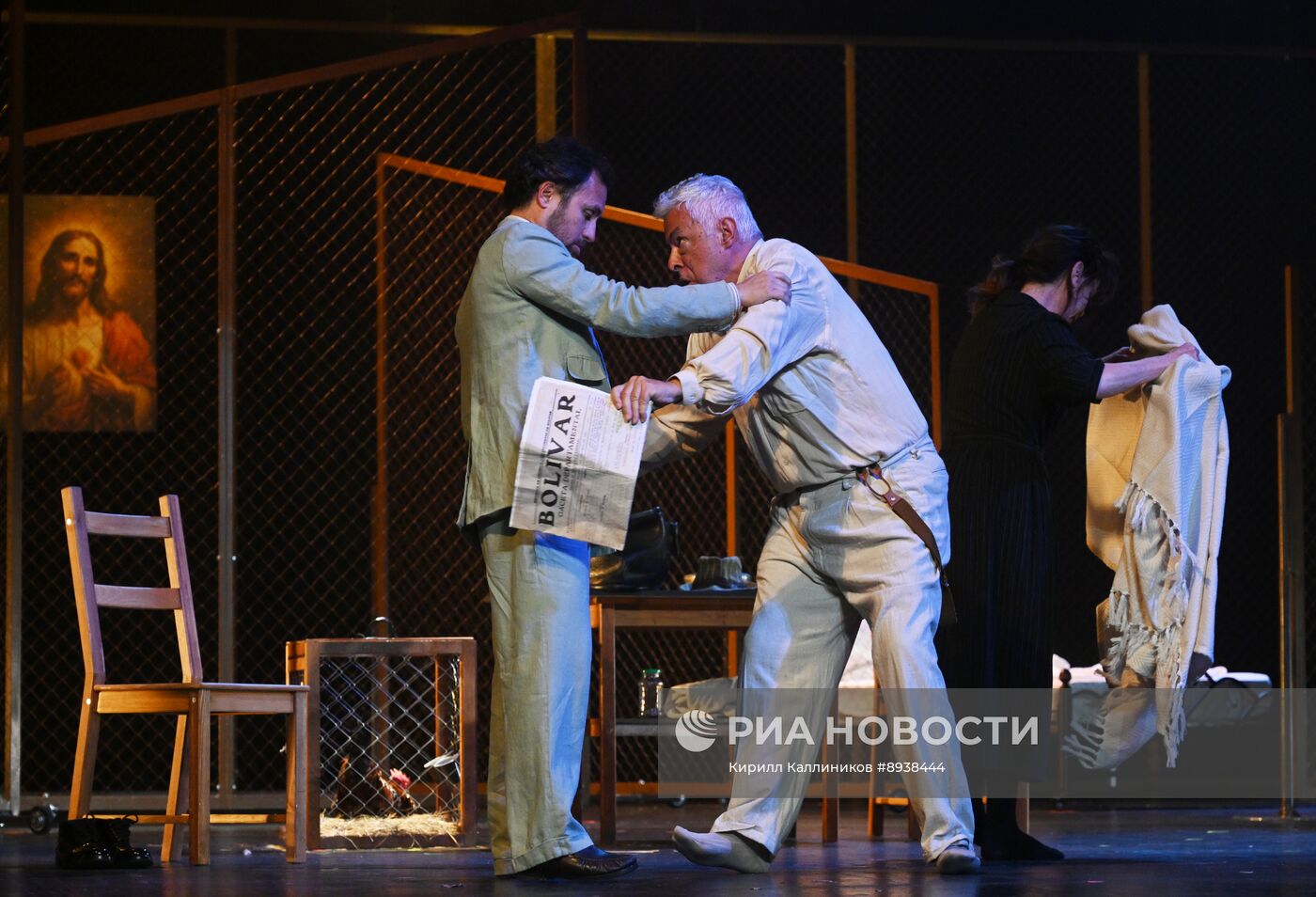 Спектакль "Полковнику никто не пишет"