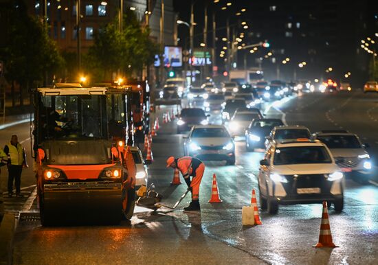 Замена асфальтового покрытия на Садовом кольце