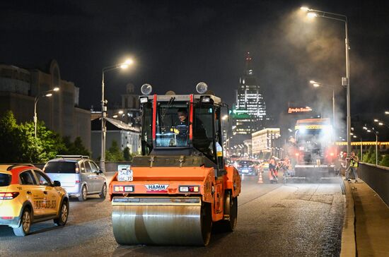 Замена асфальтового покрытия на Садовом кольце