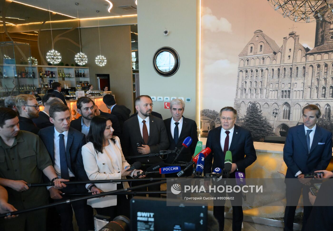 Встреча главы госкорпорации "Росатом" А. Лихачева и гендиректора МАГАТЭ Р. Гросси