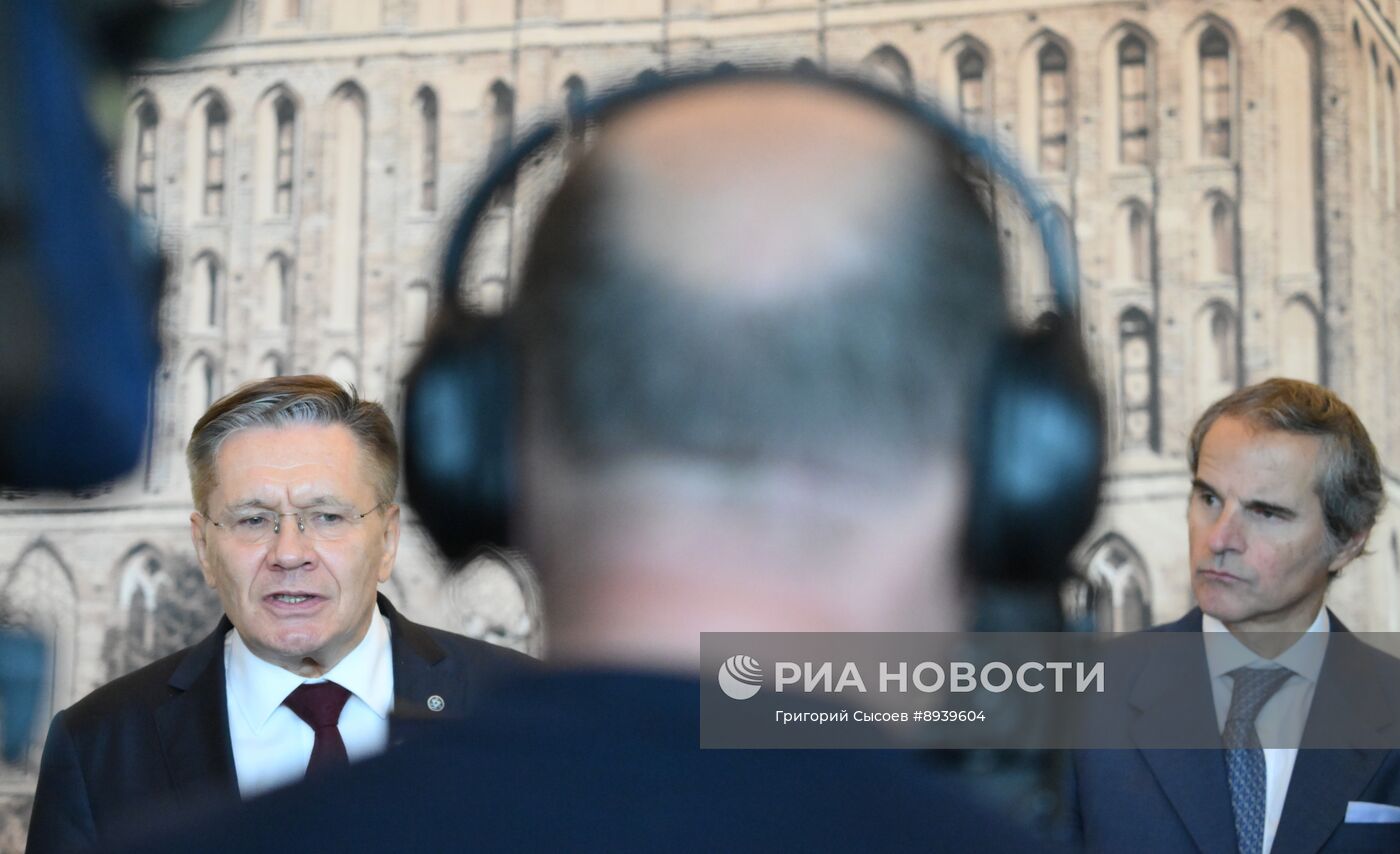 Встреча главы госкорпорации "Росатом" А. Лихачева и гендиректора МАГАТЭ Р. Гросси