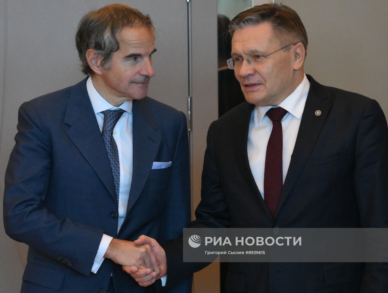 Встреча главы госкорпорации "Росатом" А. Лихачева и гендиректора МАГАТЭ Р. Гросси