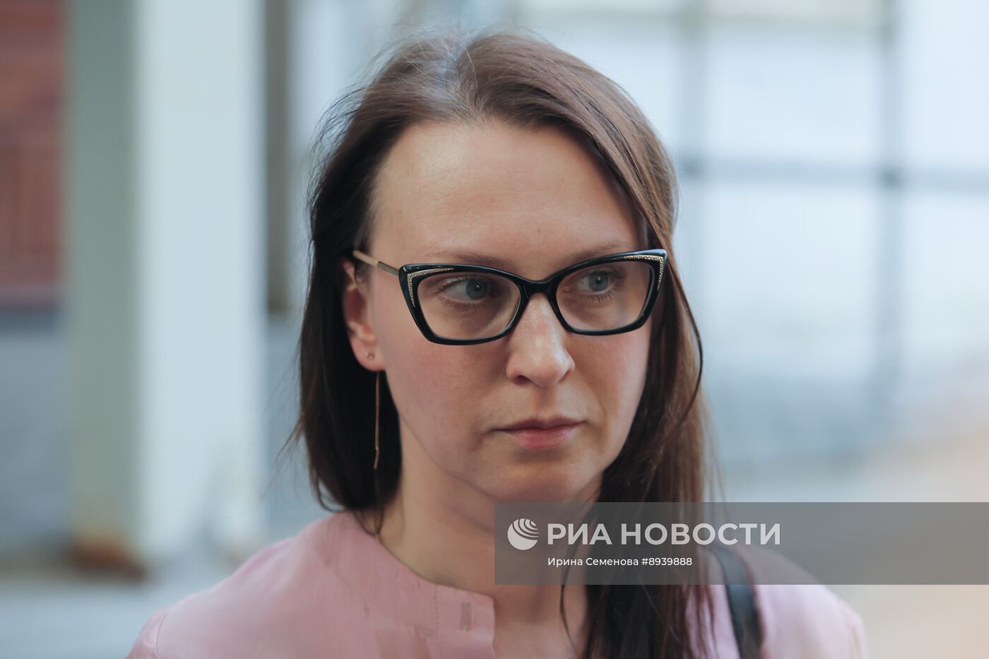 Заседание суда по делу редактора URA.RU Д. Аллаярова