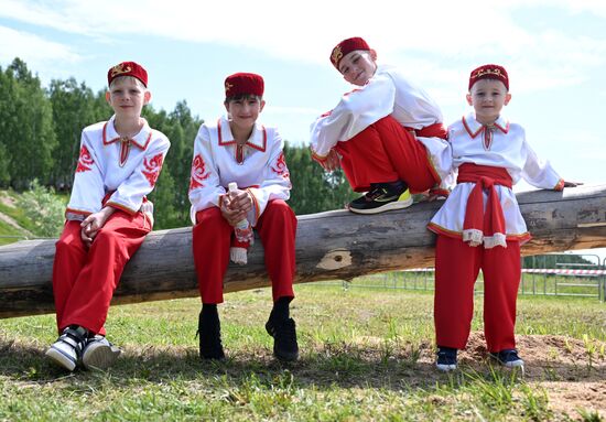 Празднование Сабантуя 