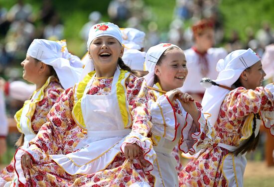 Празднование Сабантуя 