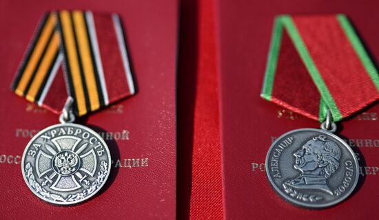 Награждение военных связистов группировки войск "Центр"