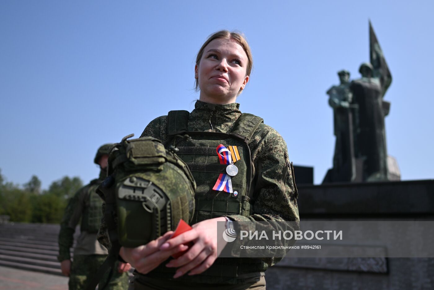 Награждение военных связистов группировки войск "Центр"