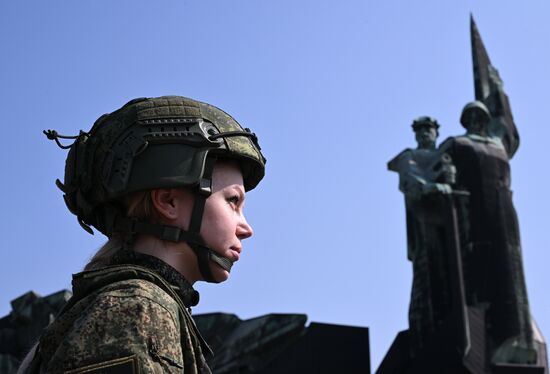 Награждение военных связистов группировки войск "Центр"