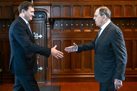 Встреча глав МИД РФ С. Лаврова и МИД Белоруссии М. Рыженкова