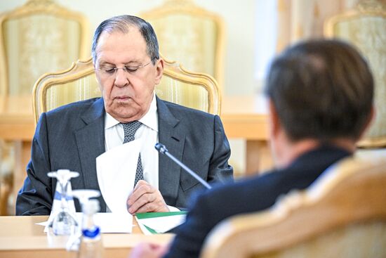 Встреча глав МИД РФ С. Лаврова и МИД Белоруссии М. Рыженкова