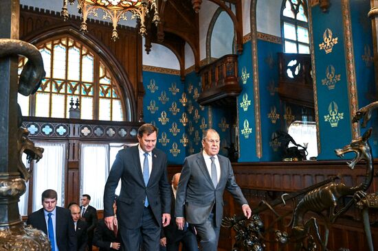 Встреча глав МИД РФ С. Лаврова и МИД Белоруссии М. Рыженкова