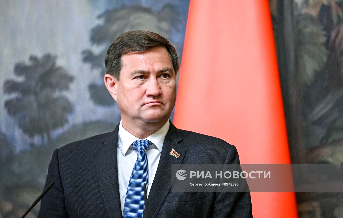 Встреча глав МИД РФ С. Лаврова и МИД Белоруссии М. Рыженкова