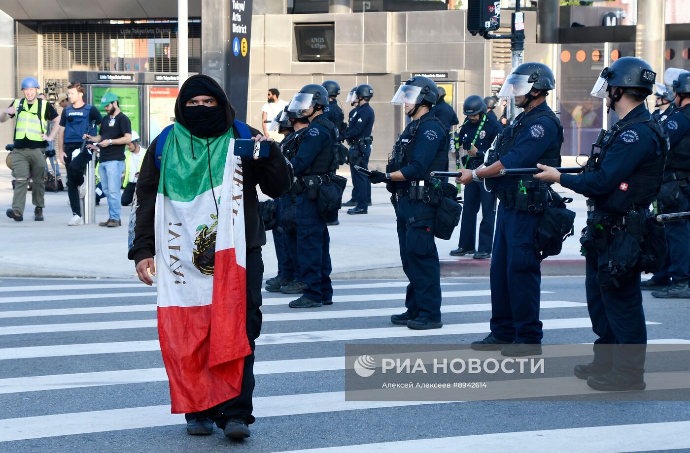 Акция протеста в Лос-Анджелесе