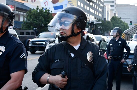 Акция протеста в Лос-Анджелесе