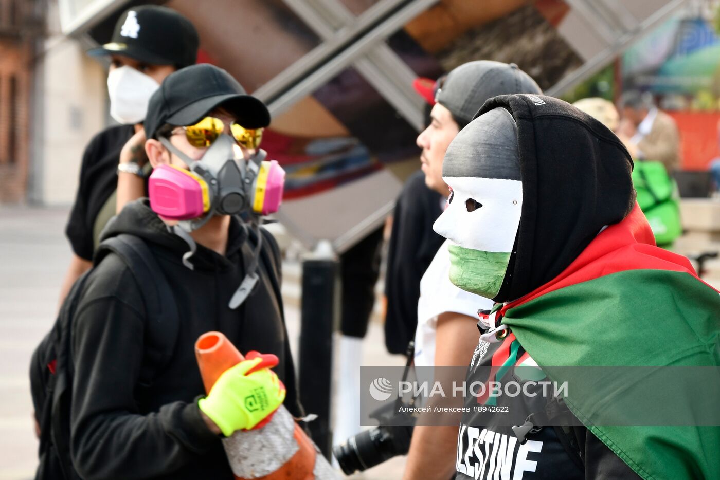 Акция протеста в Лос-Анджелесе