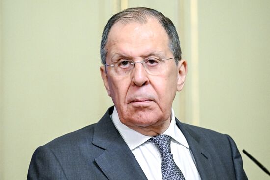 Встреча глав МИД РФ С. Лаврова и МИД Белоруссии М. Рыженкова