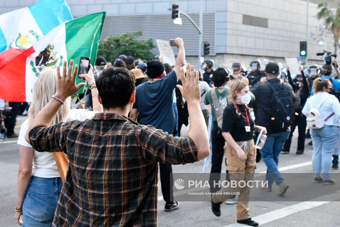 Акция протеста в Лос-Анджелесе