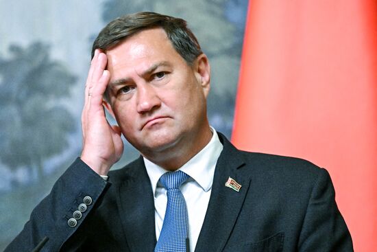 Встреча глав МИД РФ С. Лаврова и МИД Белоруссии М. Рыженкова