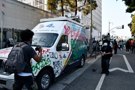 Акция протеста в Лос-Анджелесе