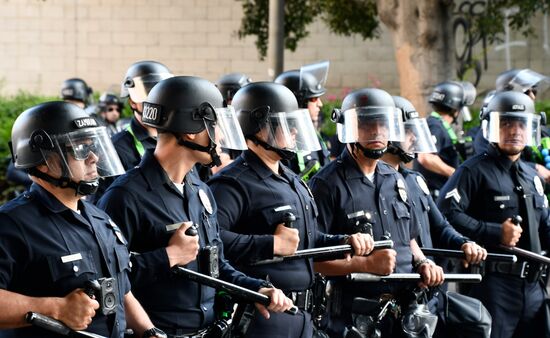 Акция протеста в Лос-Анджелесе