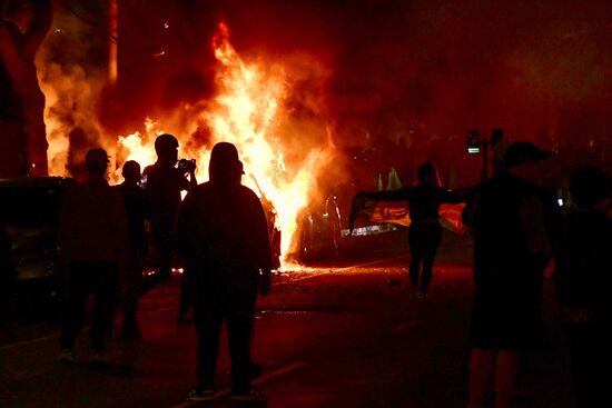 Акция протеста в Лос-Анджелесе