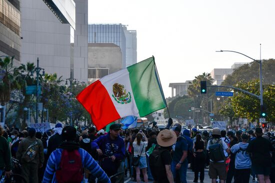 Акция протеста в Лос-Анджелесе
