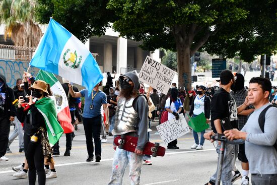 Акция протеста в Лос-Анджелесе