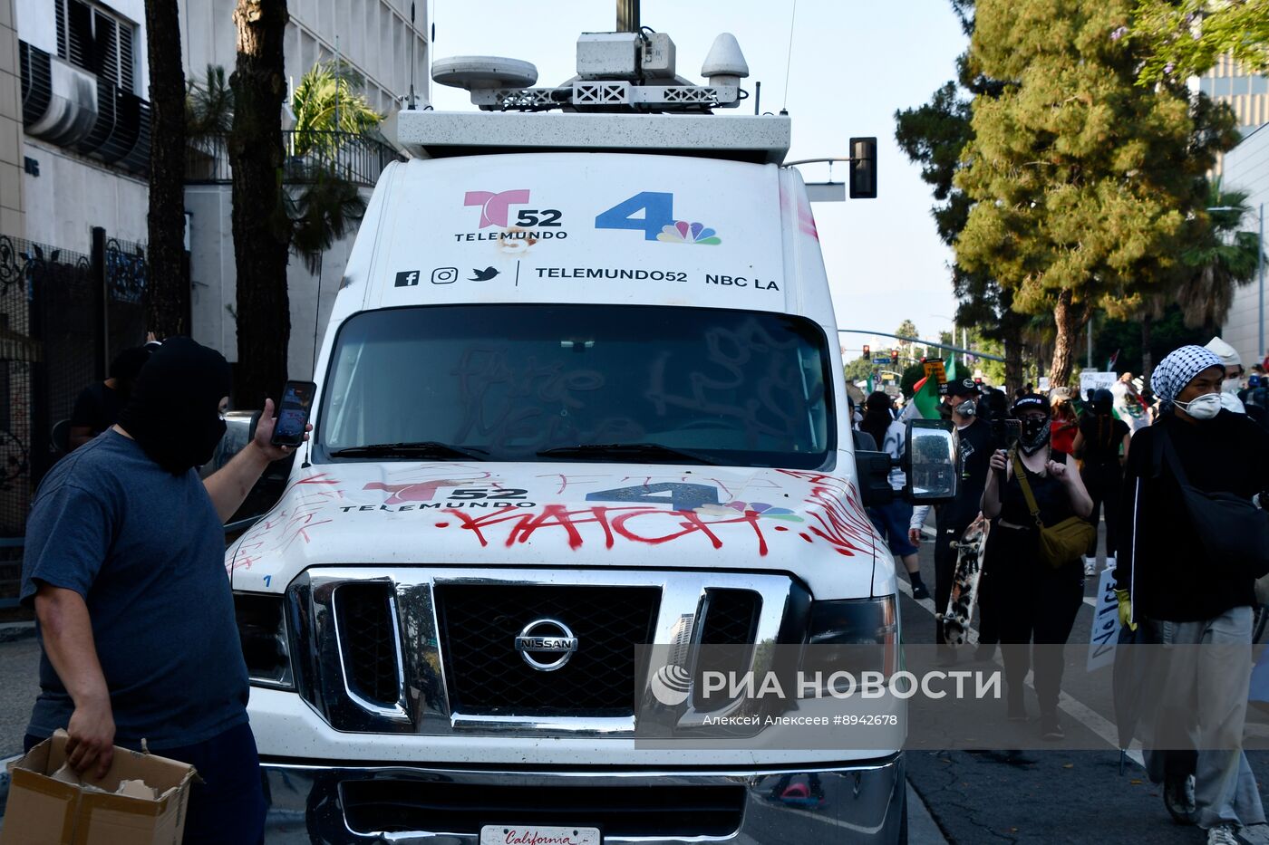 Акция протеста в Лос-Анджелесе