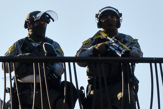 Акция протеста в Лос-Анджелесе