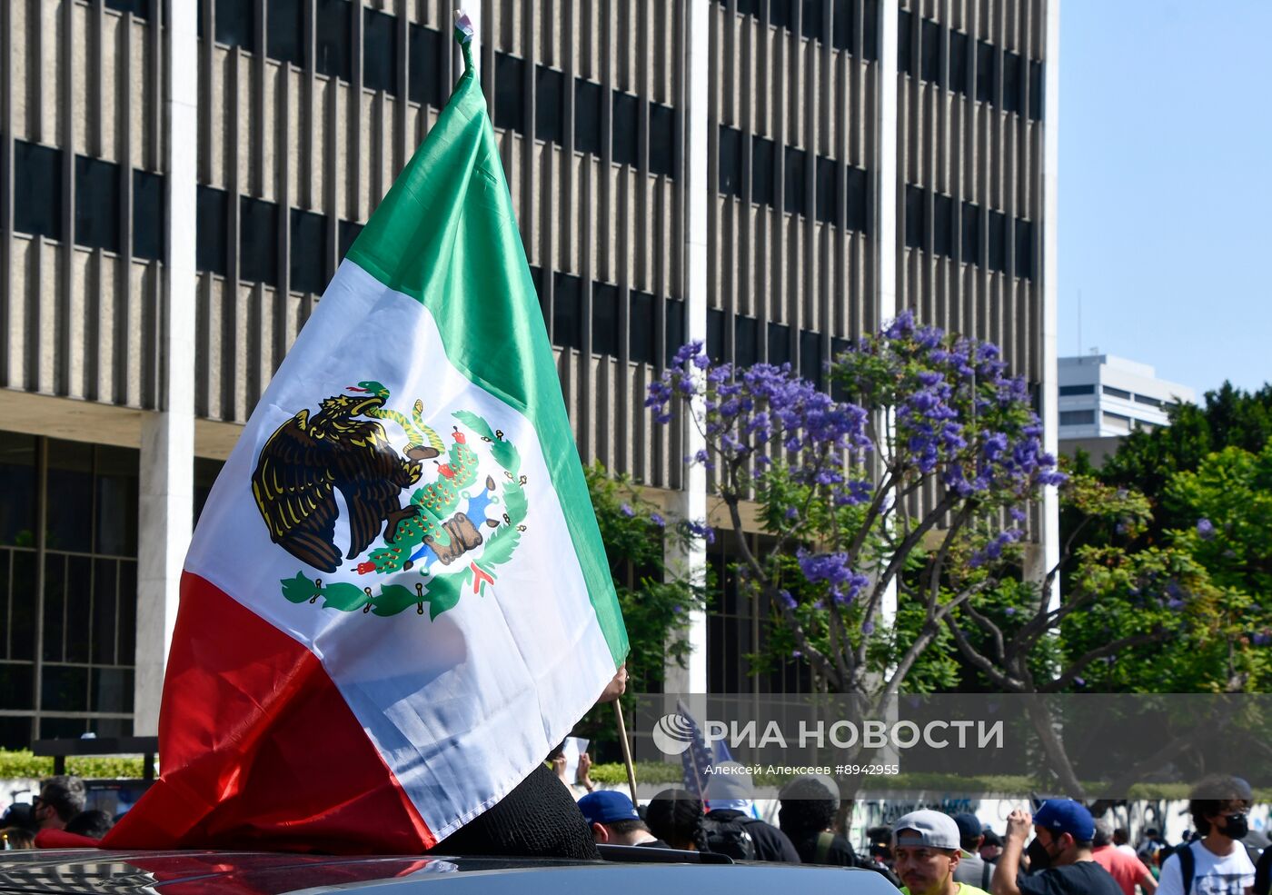 Акция протеста в Лос-Анджелесе